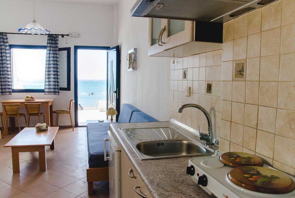 Yialos Studios-Apartments Makry Gialos  Exterior photo